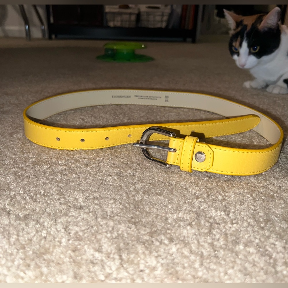 Women’s yellow belt